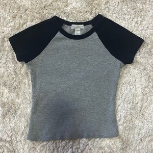 Cute tillys top for xs girlies !!